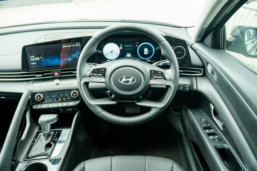 2024 Hyundai i30 CN7.V2 Premium Sedan Image 8