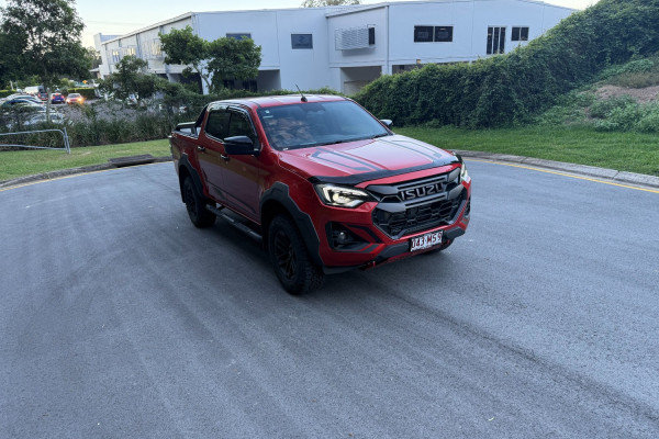 MY24 Isuzu D-MAX RG BLADE Ute