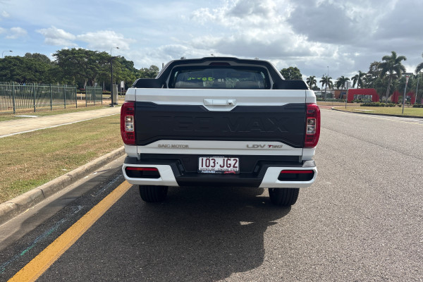 2023 LDV T60 SK8C Max LUXE Ute Image 5