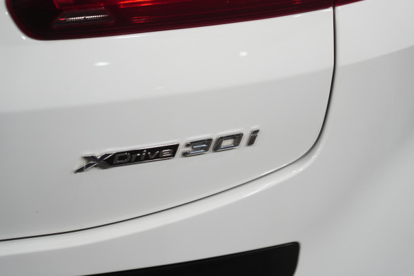 2022 BMW X4 xDrive30i M Sport SUV Image 10