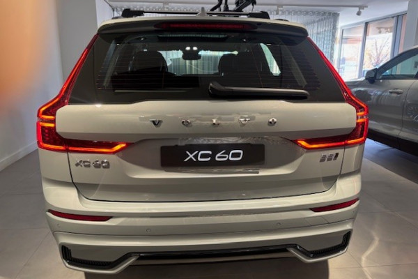 2026 Volvo XC60 UZ Ultra B5 Dark SUV Image 6