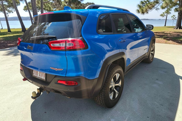 2017 MY18 Jeep Cherokee KL Trailhawk SUV Image 7
