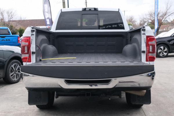 2021 MY22 Ram 2500 DJ Laramie Ute Image 5