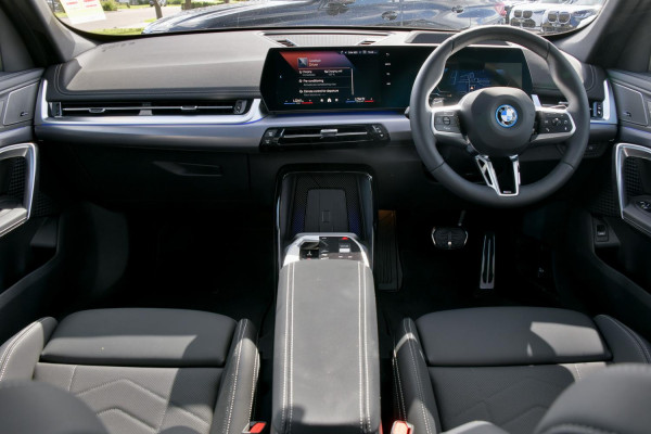 2026 BMW iX1 U11 xDrive30 M Sport SUV image 4