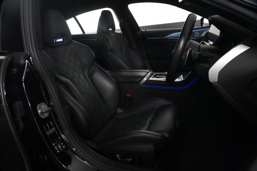 2021 BMW M8 Competition Coupe Image 39