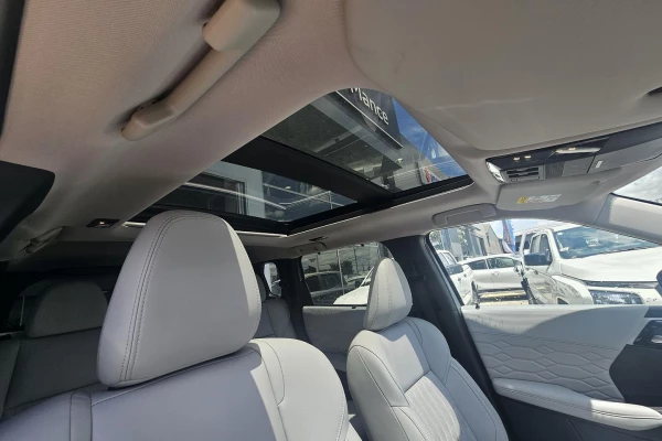 2025 Mitsubishi Outlander ZM Exceed SUV Image 18