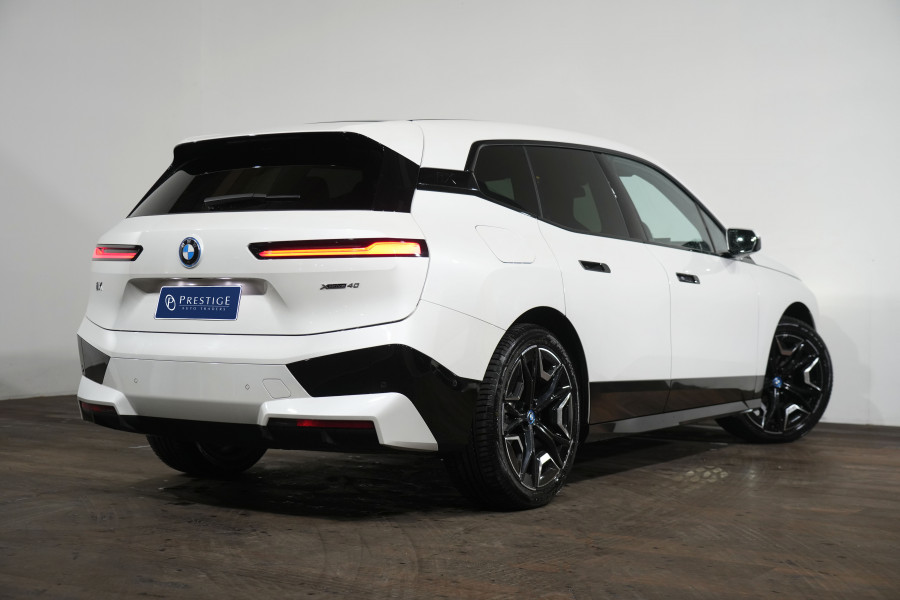 2024 BMW iX xDrive40 Sport SUV Image 7