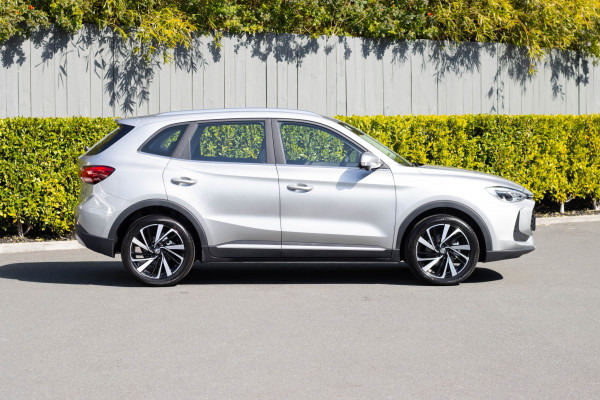 2025 MG ZS ZS32 Essence SUV Image 2
