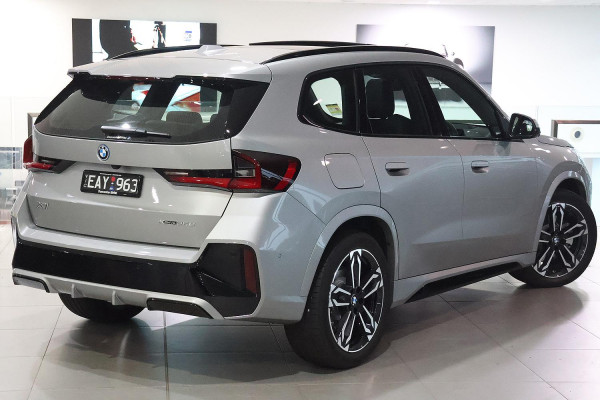 2026 BMW X1 U11 xDrive25e M Sport SUV image 4