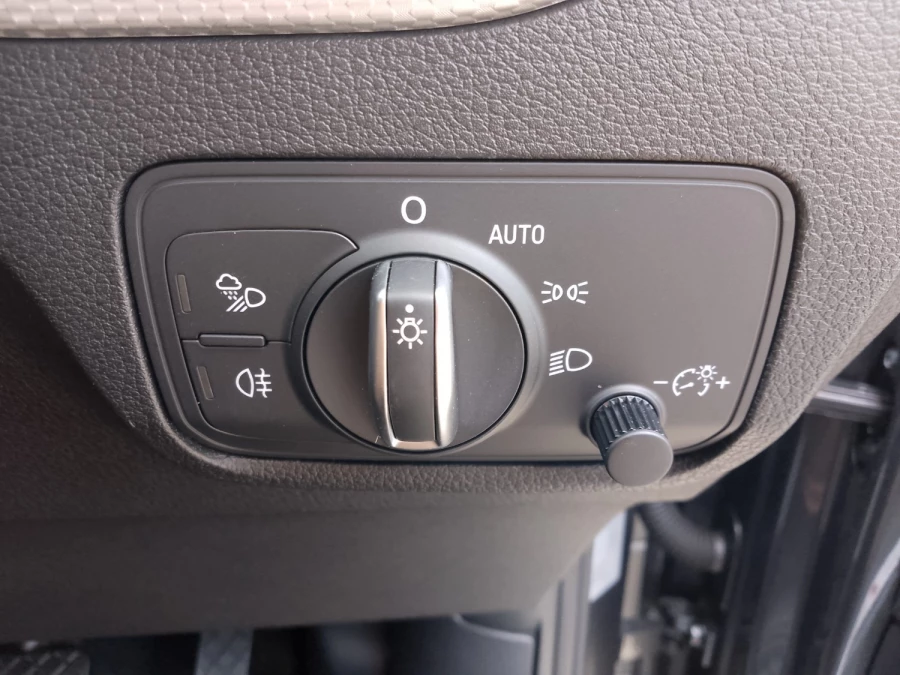 2024 Audi Q2 GA 40 TFSI S line SUV Image 24