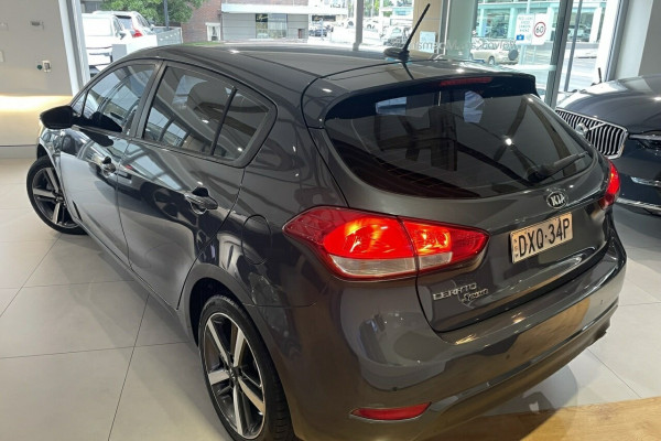 2017 MY18 Kia Cerato YD Sport Hatch Image 3
