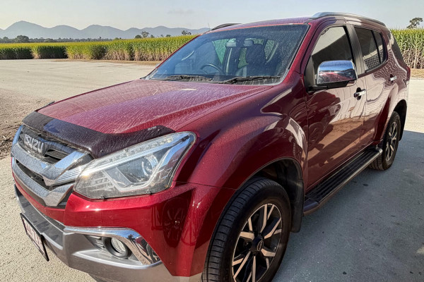 2020 MY19 Isuzu MU-X LS-T SUV Image 2