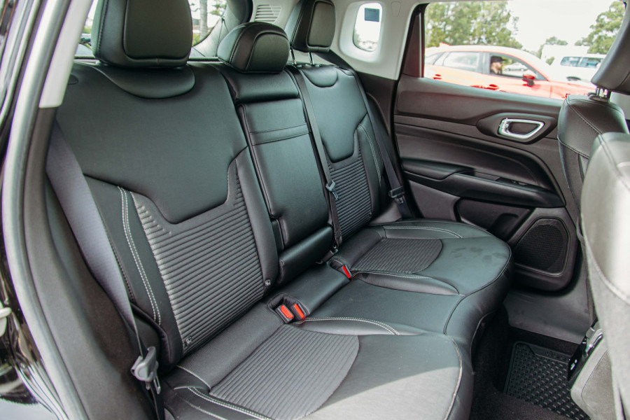 2023 MY24 Jeep Compass MV Limited e-Hybrid SUV Image 9