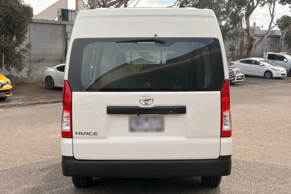 2021 Toyota HiAce GDH300R  Crew Van Image 6