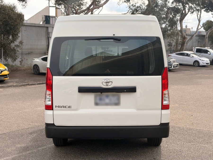 2021 Toyota HiAce GDH300R  Crew Van Image 6