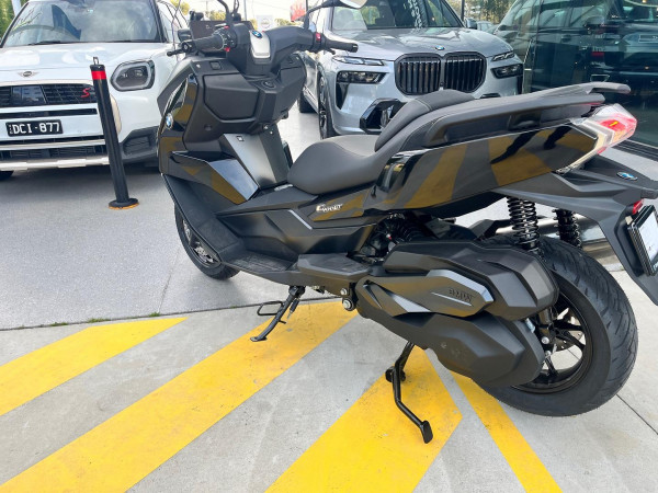 2026 BMW C 400 GT ion C 400 image 13