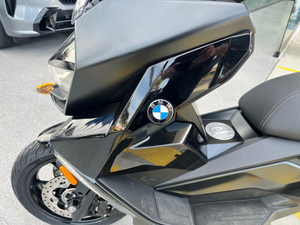 2026 BMW C 400 GT ion C 400 image 16