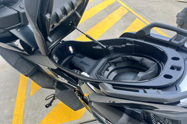 2026 BMW C 400 GT ion C 400