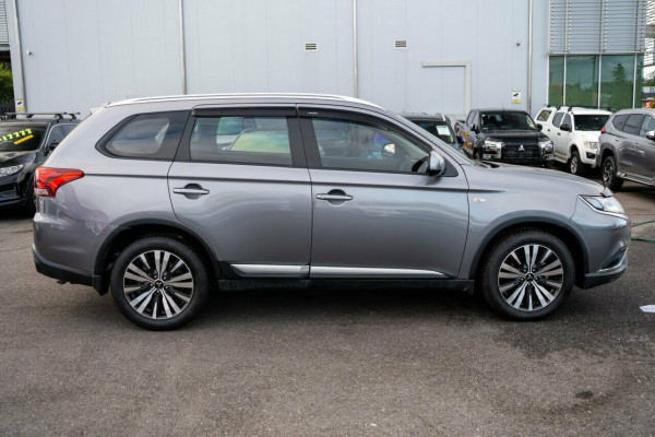 2019 Mitsubishi Outlander ZL ES SUV Image 4