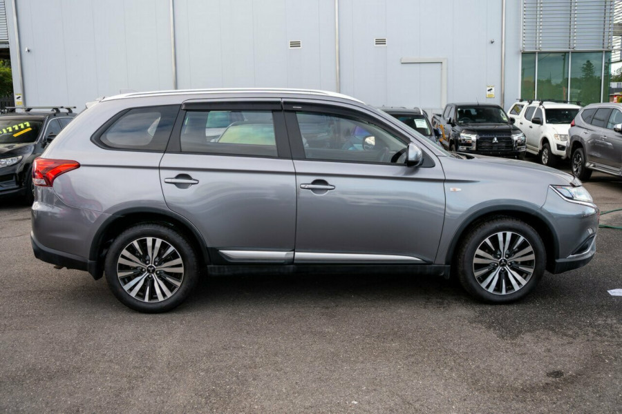 2019 Mitsubishi Outlander ZL ES SUV Image 4