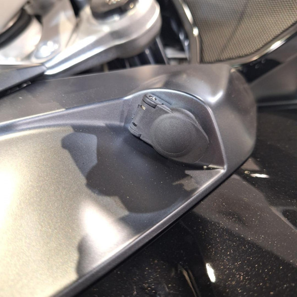 2026 BMW R 1300 RT Triple Black R 1300 image 13
