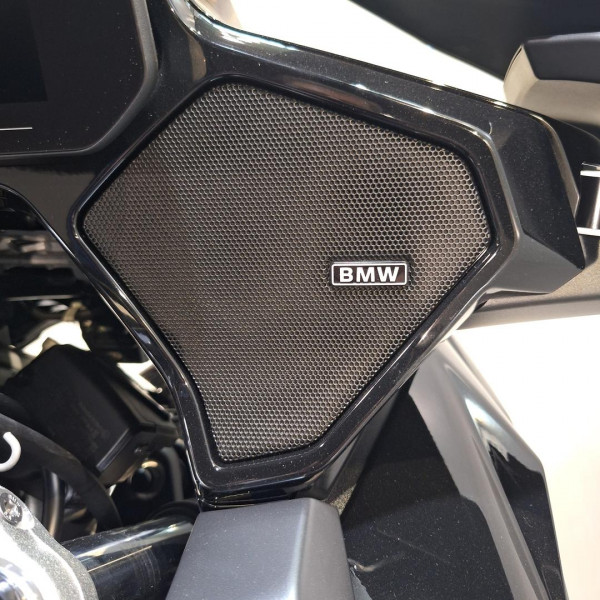 2026 BMW R 1300 RT Triple Black R 1300 image 15