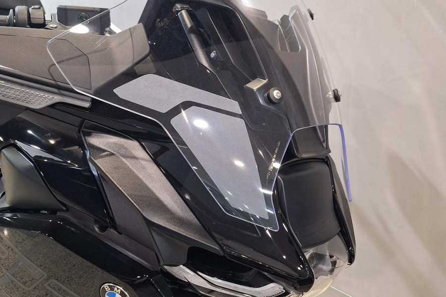 2026 BMW R 1300 RT Triple Black R 1300