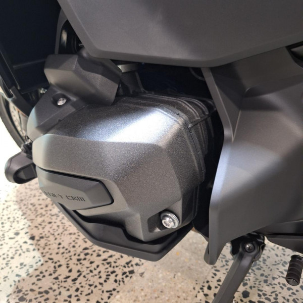 2026 BMW R 1300 RT Triple Black R 1300 image 26