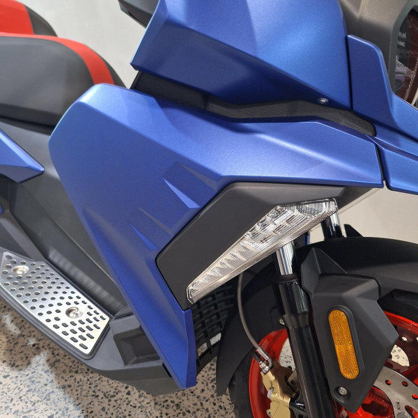 2025 BMW C 400 X ion C 400 image 15