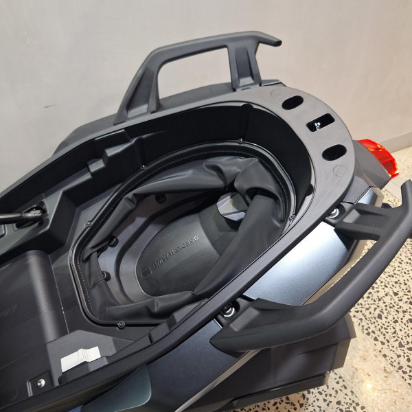 2025 BMW C 400 X ion C 400 image 21