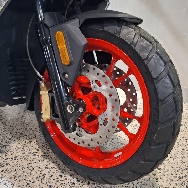 2025 BMW C 400 X ion C 400 image 23
