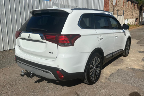 2019 MY20 Mitsubishi Outlander ZL LS SUV Image 6