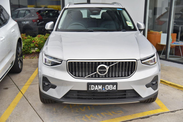 2023 MY24 Volvo XC40  Ultimate B4 Bright SUV Image 2