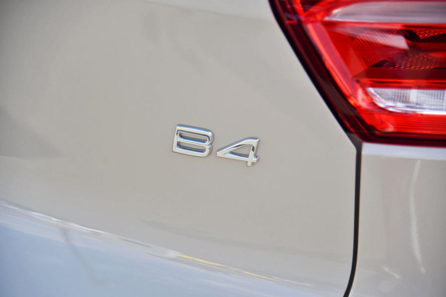 2024 MY25 Volvo XC40 XZ Plus B4 SUV Image 21