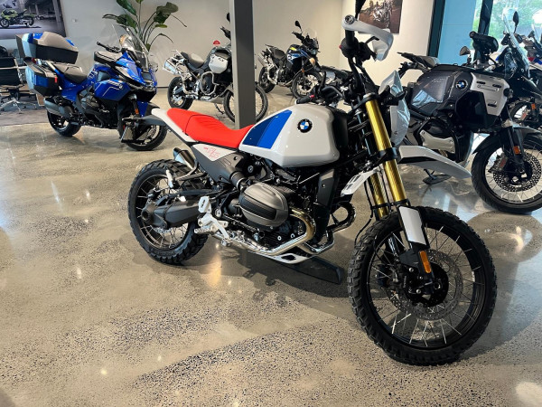 2026 BMW R 12 G/S Enduro R 12 image 2
