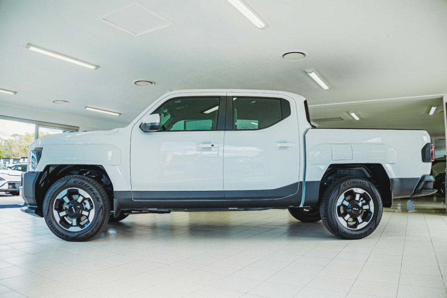 2025 MY26 Kia Tasman TK SX Plus Ute Image 13