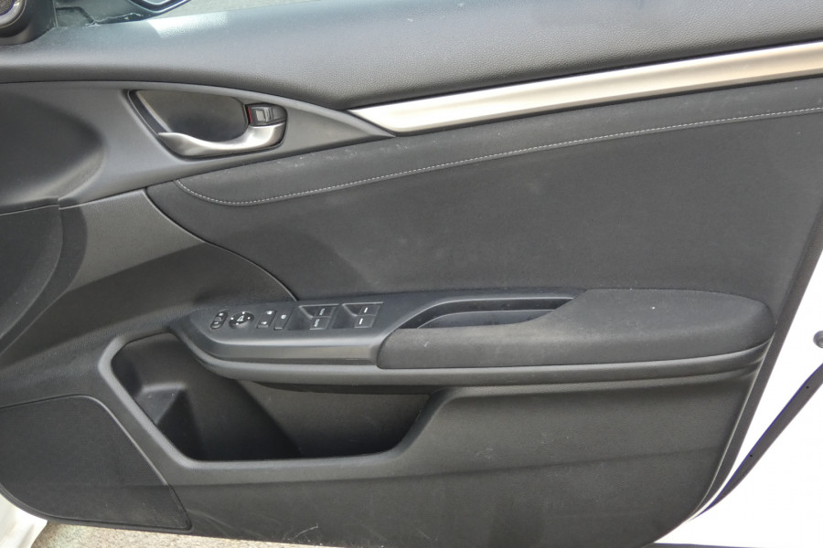 2019 Honda Civic MY19 VTI-S Hatch Image 12