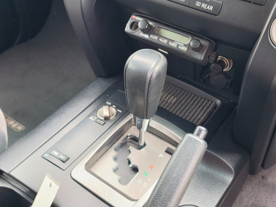 2011 MY10 Toyota LandCruiser VDJ200R GXL SUV Image 21