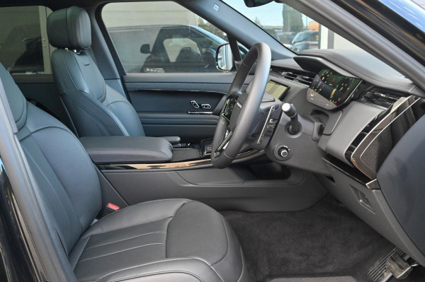2026 Land Rover Range Rover Sport L461 D300 Dynamic SE SUV image 7