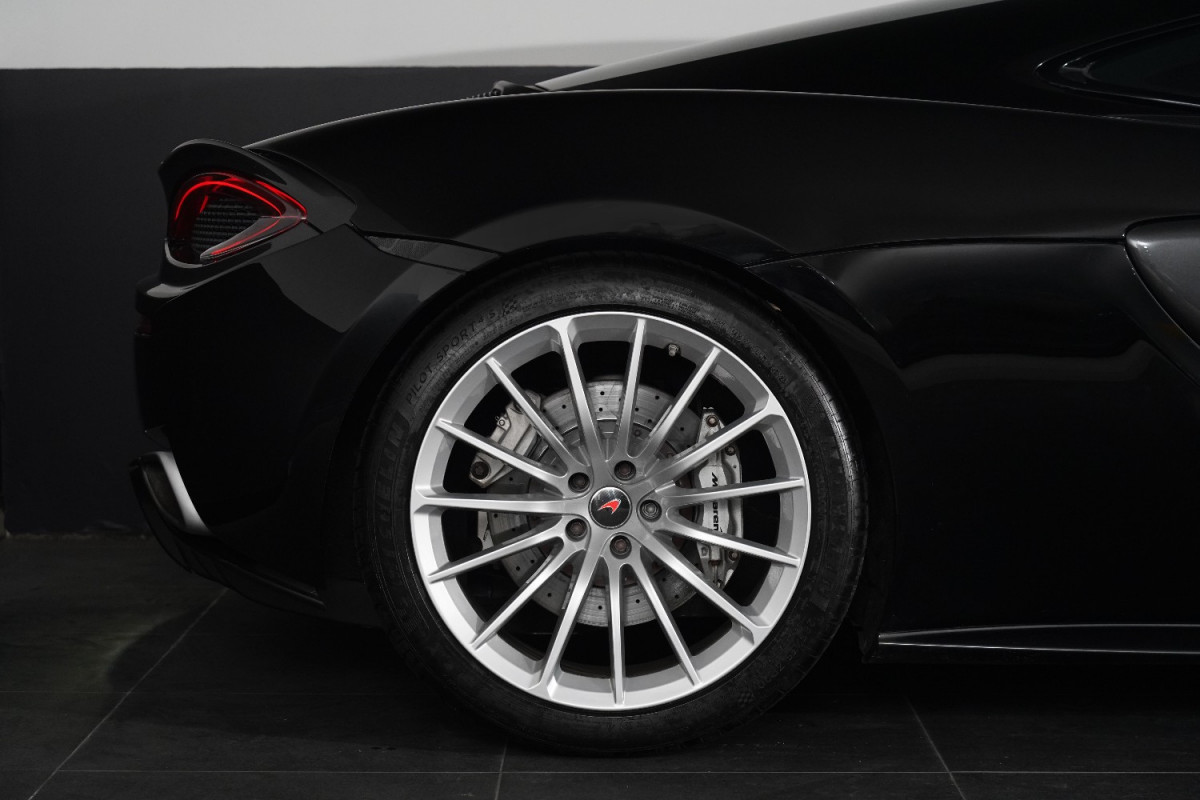2016 Mclaren 570gt Coupe Image 6