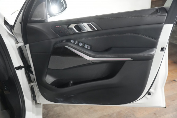 2022 BMW X7 Xdrive40d Design Pure Exc Mhev SUV Image 32