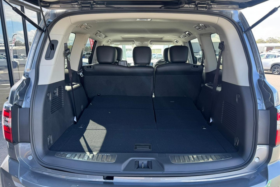2024 Nissan Patrol Y62 Series 5 Ti-L SUV Image 6