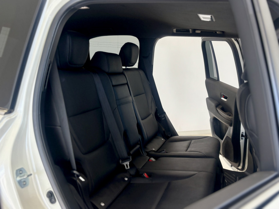 2022 Toyota LandCruiser FJA300R VX SUV Image 25