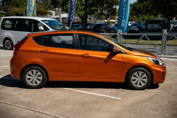 2015 MY16 Hyundai Accent RB3 Active Hatch Image 4