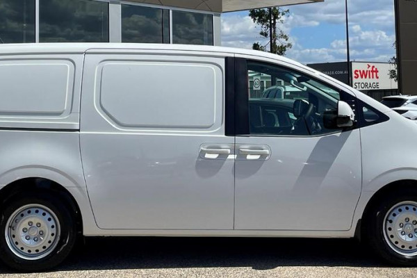 2025 Hyundai Staria US4.V3 Hatch