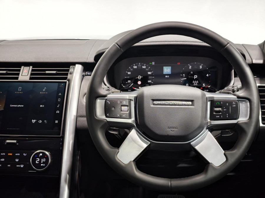2025 Land Rover Discovery Series 5 D350 S SUV Image 30