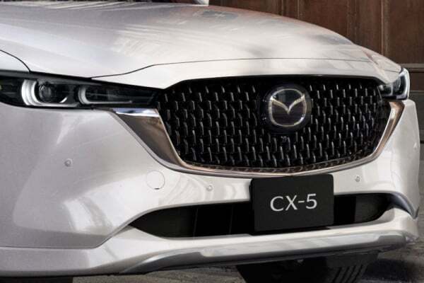 CX-5 FORWARD LOOKING