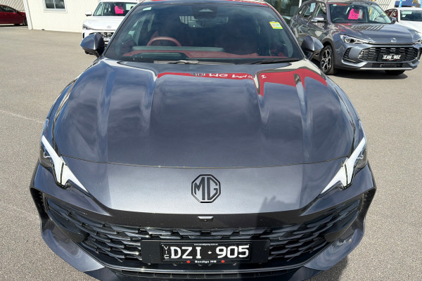 2025 MG MG7  Essence Sedan Image 2