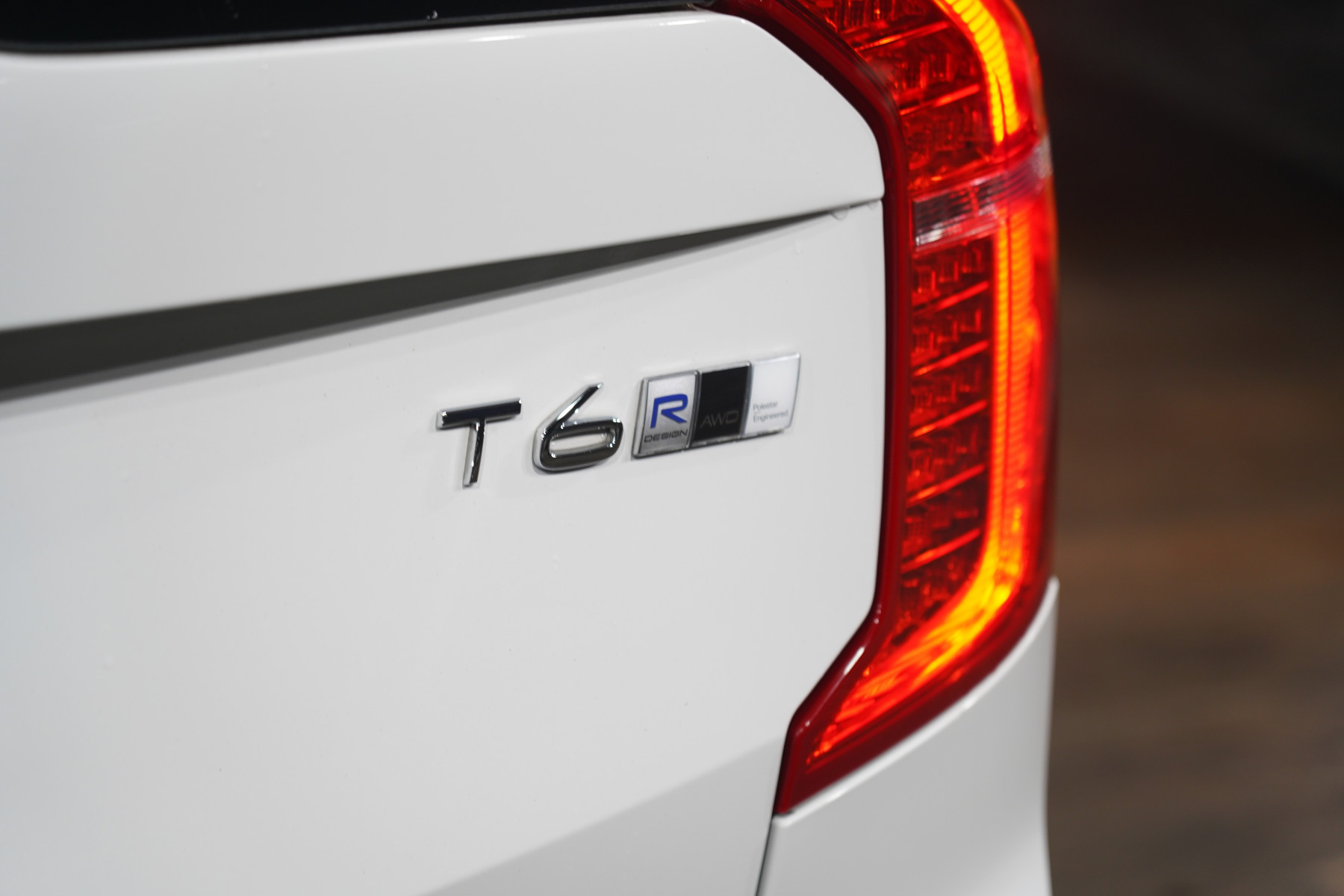2020 Volvo XC90 T6 R-Design (Awd) SUV Image 10