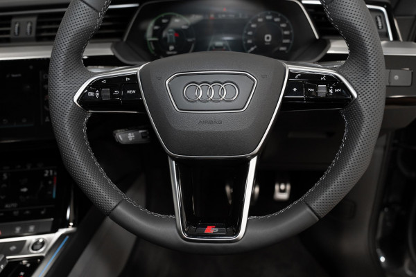 2024 Audi Q8 e-tron F1 55 SUV image 11